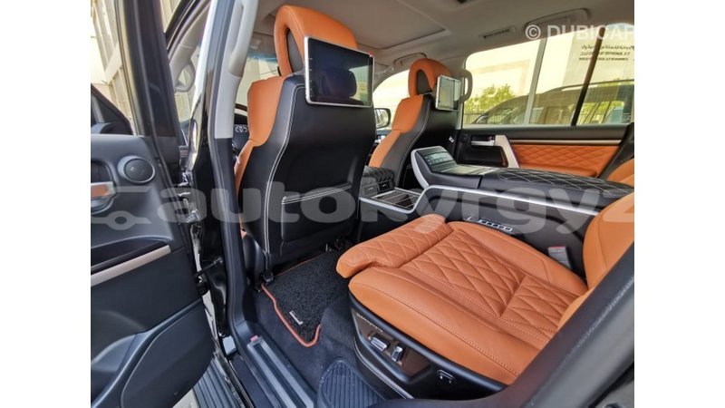 Big with watermark toyota land cruiser batken import dubai 2076