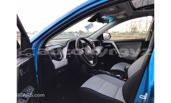 Buy Import Toyota HiAce Blue Truck in Import - Dubai in Batken Buy Import Toyota HiAce Blue Truck in Import - Dubai in Batken