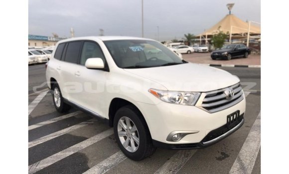 Buy Import Toyota Highlander White Car in Import - Dubai in Batken Buy Import Toyota Highlander White Car in Import - Dubai in Batken