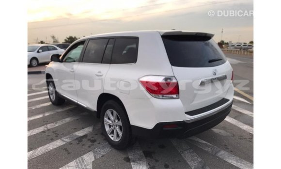 Buy Import Toyota Highlander White Car in Import - Dubai in Batken Buy Import Toyota Highlander White Car in Import - Dubai in Batken