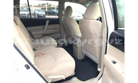 Buy Import Toyota Highlander White Car in Import - Dubai in Batken Buy Import Toyota Highlander White Car in Import - Dubai in Batken