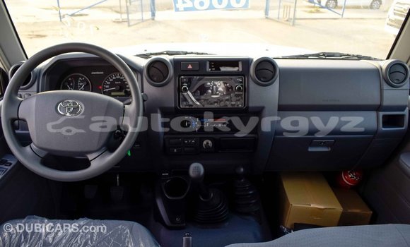Buy Import Toyota Land Cruiser White Car in Import - Dubai in Batken Buy Import Toyota Land Cruiser White Car in Import - Dubai in Batken
