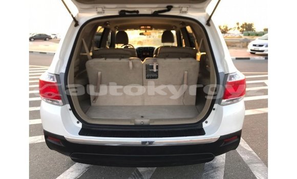 Buy Import Toyota Highlander White Car in Import - Dubai in Batken Buy Import Toyota Highlander White Car in Import - Dubai in Batken