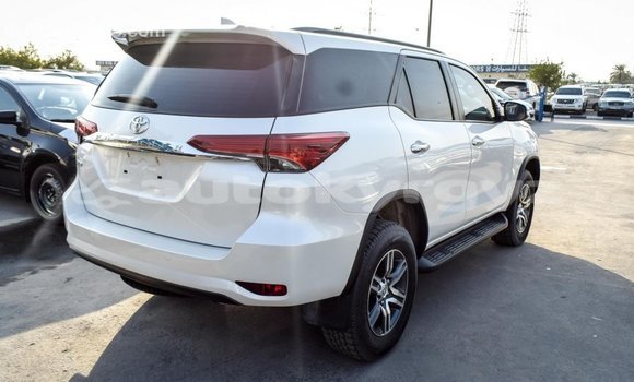Buy Import Toyota Fortuner White Car in Import - Dubai in Batken Buy Import Toyota Fortuner White Car in Import - Dubai in Batken
