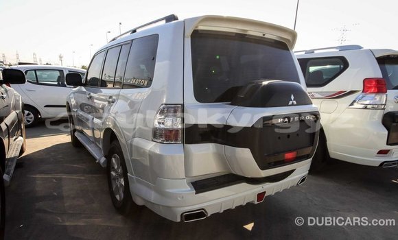Buy Import Mitsubishi Pajero White Car in Import - Dubai in Batken Buy Import Mitsubishi Pajero White Car in Import - Dubai in Batken