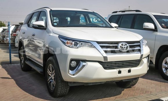 Buy Import Toyota Fortuner White Car in Import - Dubai in Batken Buy Import Toyota Fortuner White Car in Import - Dubai in Batken