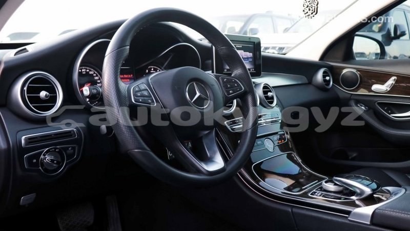Big with watermark mercedes benz 190 batken import dubai 2158