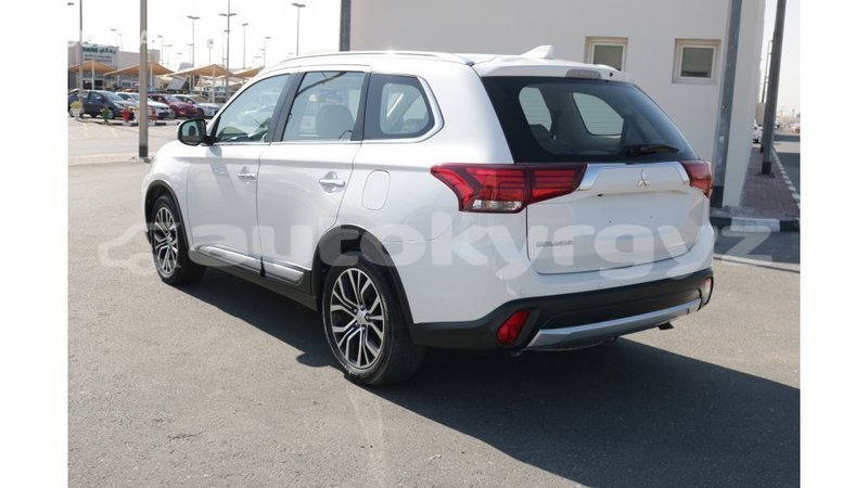 Big with watermark mitsubishi outlander batken import dubai 2159