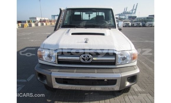 Buy Import Toyota Land Cruiser White Car in Import - Dubai in Batken Buy Import Toyota Land Cruiser White Car in Import - Dubai in Batken