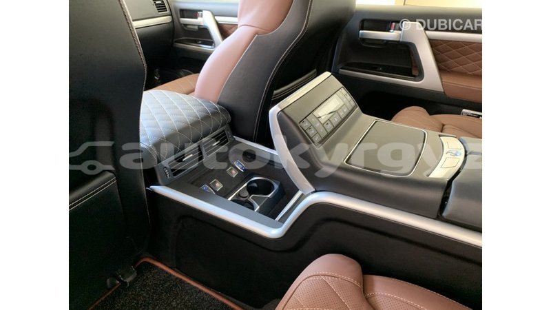 Big with watermark toyota land cruiser batken import dubai 2166