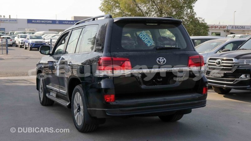 Big with watermark toyota land cruiser batken import dubai 2175