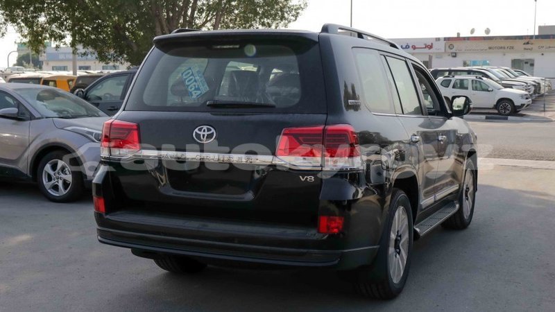 Big with watermark toyota land cruiser batken import dubai 2175