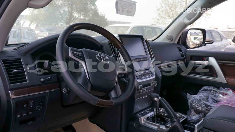 Big with watermark toyota land cruiser batken import dubai 2175