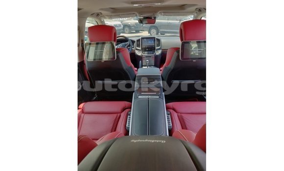Buy Import Toyota Land Cruiser Black Car in Import - Dubai in Batken Buy Import Toyota Land Cruiser Black Car in Import - Dubai in Batken