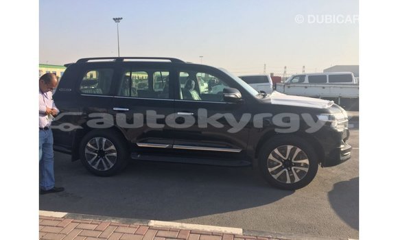 Buy Import Toyota Land Cruiser Black Car in Import - Dubai in Batken Buy Import Toyota Land Cruiser Black Car in Import - Dubai in Batken