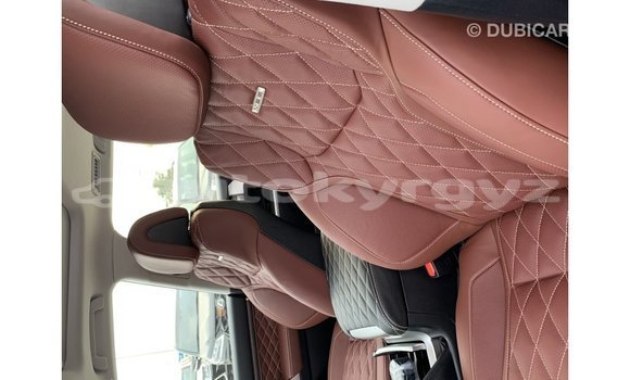 Buy Import Toyota Land Cruiser Black Car in Import - Dubai in Batken Buy Import Toyota Land Cruiser Black Car in Import - Dubai in Batken