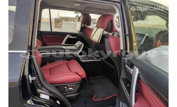 Buy Import Toyota Land Cruiser Black Car in Import - Dubai in Batken Buy Import Toyota Land Cruiser Black Car in Import - Dubai in Batken