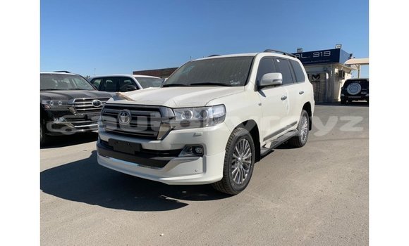 Buy Import Toyota Land Cruiser White Car in Import - Dubai in Batken Buy Import Toyota Land Cruiser White Car in Import - Dubai in Batken