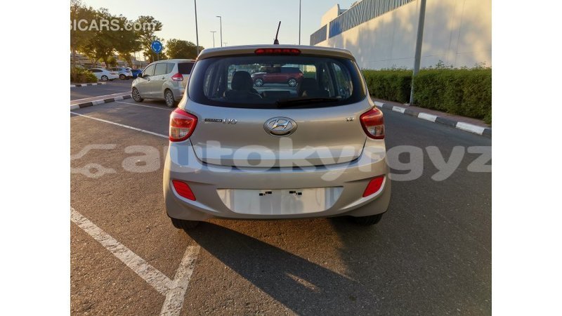 Big with watermark hyundai i10 batken import dubai 2214