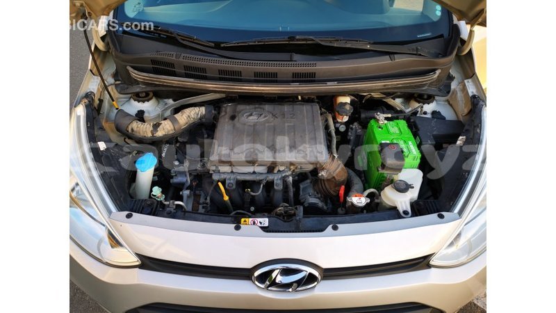 Big with watermark hyundai i10 batken import dubai 2214