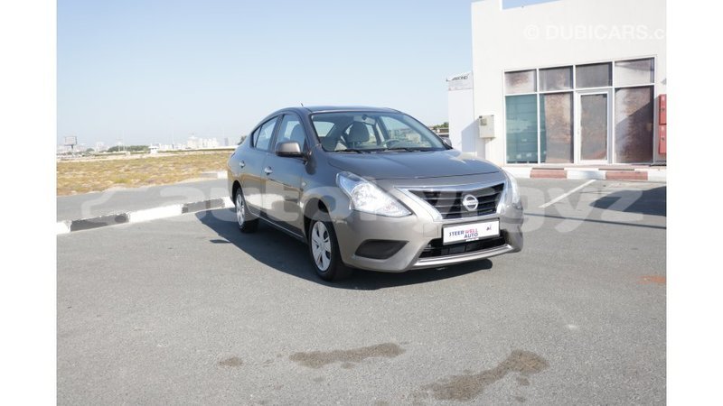 Big with watermark nissan sunny batken import dubai 2219