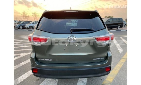 Buy Import Toyota Highlander Green Car in Import - Dubai in Batken Buy Import Toyota Highlander Green Car in Import - Dubai in Batken
