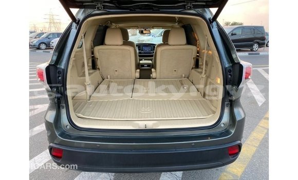 Buy Import Toyota Highlander Green Car in Import - Dubai in Batken Buy Import Toyota Highlander Green Car in Import - Dubai in Batken