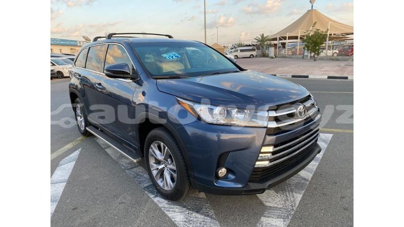 Big with watermark toyota highlander batken import dubai 2228