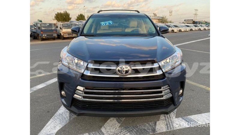 Big with watermark toyota highlander batken import dubai 2228
