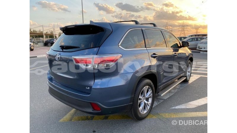 Big with watermark toyota highlander batken import dubai 2228