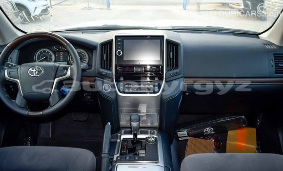 Buy Import Toyota Land Cruiser White Car in Import - Dubai in Batken Buy Import Toyota Land Cruiser White Car in Import - Dubai in Batken