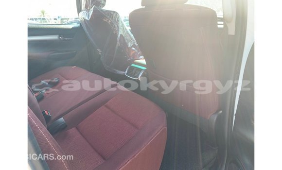 Buy Import Toyota Hilux White Car in Import - Dubai in Batken Buy Import Toyota Hilux White Car in Import - Dubai in Batken