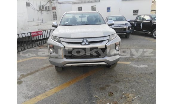 Buy Import Mitsubishi L200 Other Car in Import - Dubai in Batken Buy Import Mitsubishi L200 Other Car in Import - Dubai in Batken