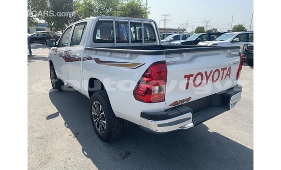 Buy Import Toyota Hilux White Car in Import - Dubai in Batken Buy Import Toyota Hilux White Car in Import - Dubai in Batken