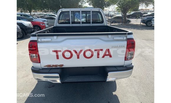 Buy Import Toyota Hilux White Car in Import - Dubai in Batken Buy Import Toyota Hilux White Car in Import - Dubai in Batken