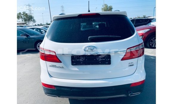 Buy Import Hyundai Santa Fe White Car in Import - Dubai in Batken Buy Import Hyundai Santa Fe White Car in Import - Dubai in Batken