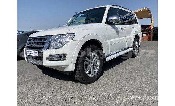 Buy Import Mitsubishi Pajero White Car in Import - Dubai in Batken Buy Import Mitsubishi Pajero White Car in Import - Dubai in Batken