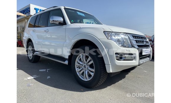 Buy Import Mitsubishi Pajero White Car in Import - Dubai in Batken Buy Import Mitsubishi Pajero White Car in Import - Dubai in Batken