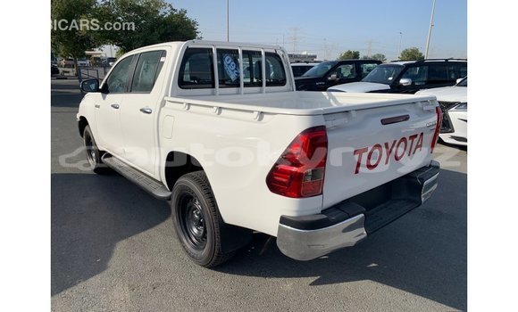 Buy Import Toyota Hilux White Car in Import - Dubai in Batken Buy Import Toyota Hilux White Car in Import - Dubai in Batken