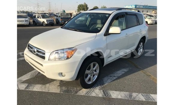 Buy Import Toyota 4Runner White Car in Import - Dubai in Batken Buy Import Toyota 4Runner White Car in Import - Dubai in Batken