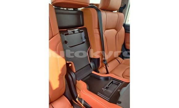 Buy Import Toyota Land Cruiser White Car in Import - Dubai in Batken Buy Import Toyota Land Cruiser White Car in Import - Dubai in Batken