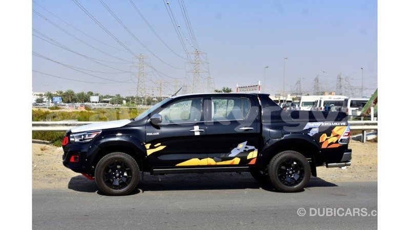 Big with watermark toyota hilux batken import dubai 2289