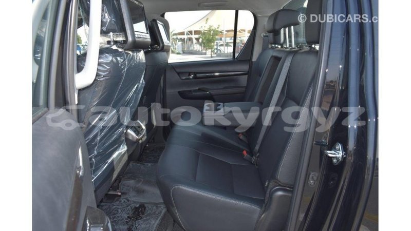 Big with watermark toyota hilux batken import dubai 2289