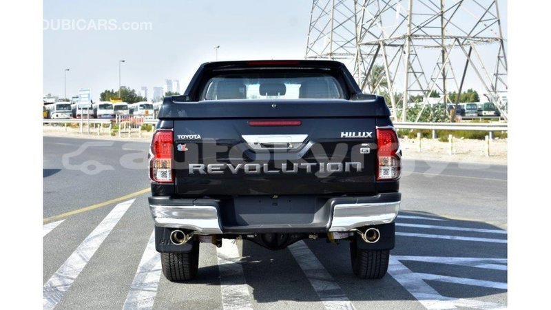 Big with watermark toyota hilux batken import dubai 2289