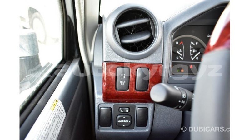 Big with watermark toyota land cruiser batken import dubai 2293