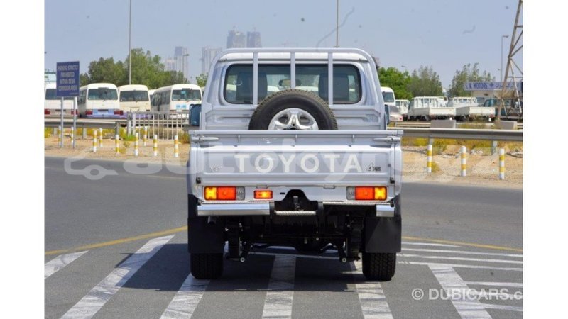 Big with watermark toyota land cruiser batken import dubai 2293