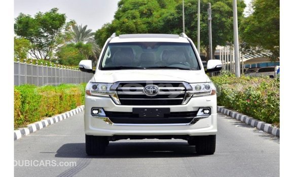 Buy Import Toyota Land Cruiser White Car in Import - Dubai in Batken Buy Import Toyota Land Cruiser White Car in Import - Dubai in Batken
