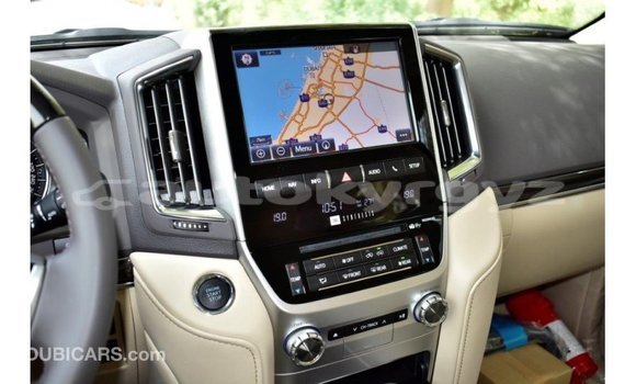 Buy Import Toyota Land Cruiser White Car in Import - Dubai in Batken Buy Import Toyota Land Cruiser White Car in Import - Dubai in Batken