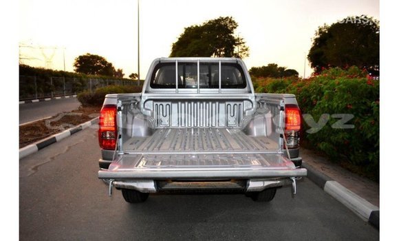 Buy Import Toyota Hilux Other Car in Import - Dubai in Batken Buy Import Toyota Hilux Other Car in Import - Dubai in Batken