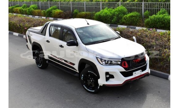 Buy Import Toyota Hilux White Car in Import - Dubai in Batken Buy Import Toyota Hilux White Car in Import - Dubai in Batken
